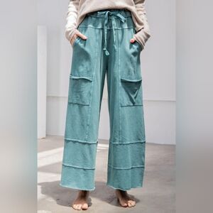 Easel Wide Leg Cropped Pant